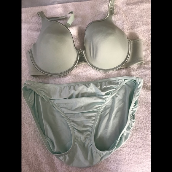 Vanity Fair Other - SOLD!    Vanity Fair Bra and Panties. NWOT!